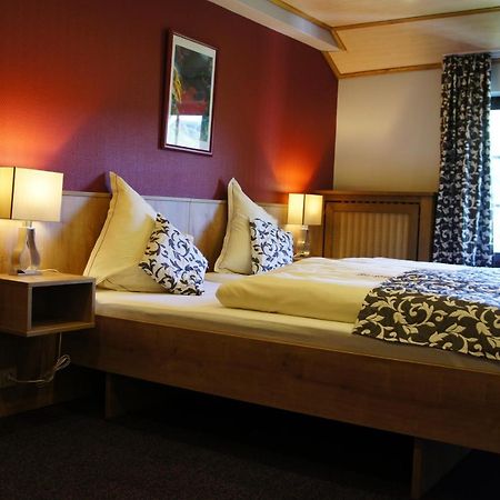 Hotel Rittersprung Ouren Екстер'єр фото
