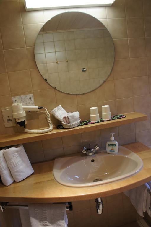 Hotel Rittersprung Ouren Екстер'єр фото