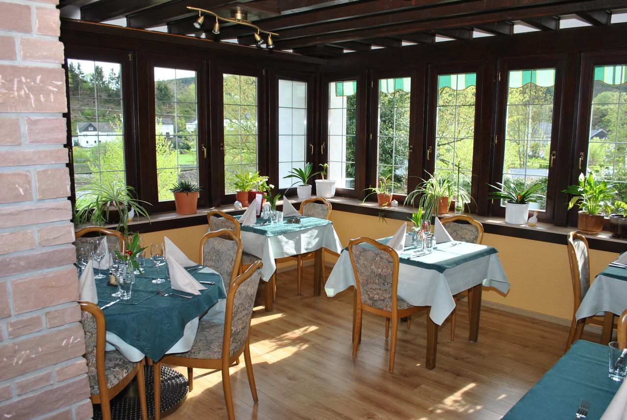 Hotel Rittersprung Ouren Екстер'єр фото