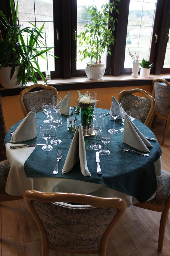 Hotel Rittersprung Ouren Екстер'єр фото